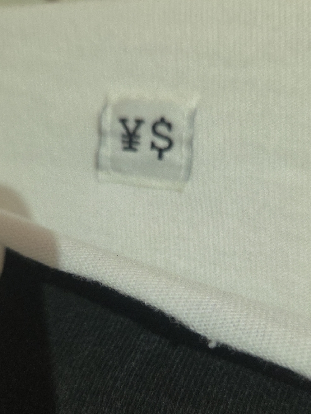 Yeezy White Graphic Tee with Bold Black Cross 'VULTURES' Patch Brand New L/xl - Picture 3 of 5